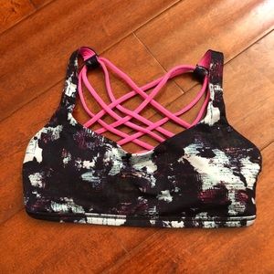 lululemon | “free to be wild” bra (pink)